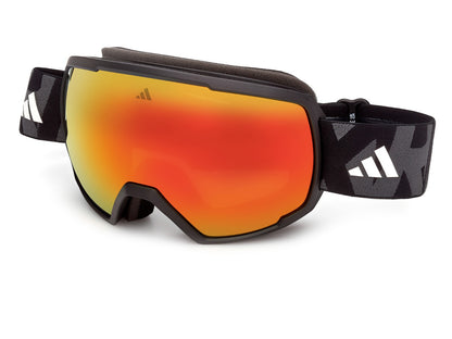 Masque de ski adidas SP0121 02U en perspective : écran miroir rouge et orange, monture noire mate et sangle noire avec imprimé gris