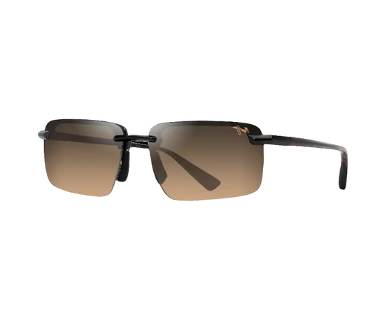 Vista lateral de las gafas Maui Jim Laulima con montura havana y varillas esculpidas, lentes polarizadas con protección UV, estilo semi-deportivo, en Calvià, Mallorca