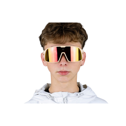 MOS Mallorca - Gafas de sol deportivas crema (lente espejo rojo fuego) – puestas